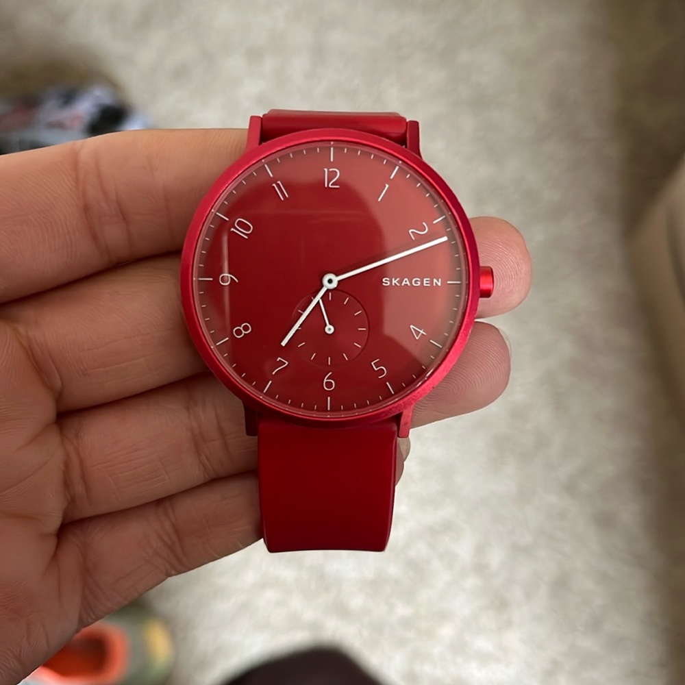 Shaven Red Watch
